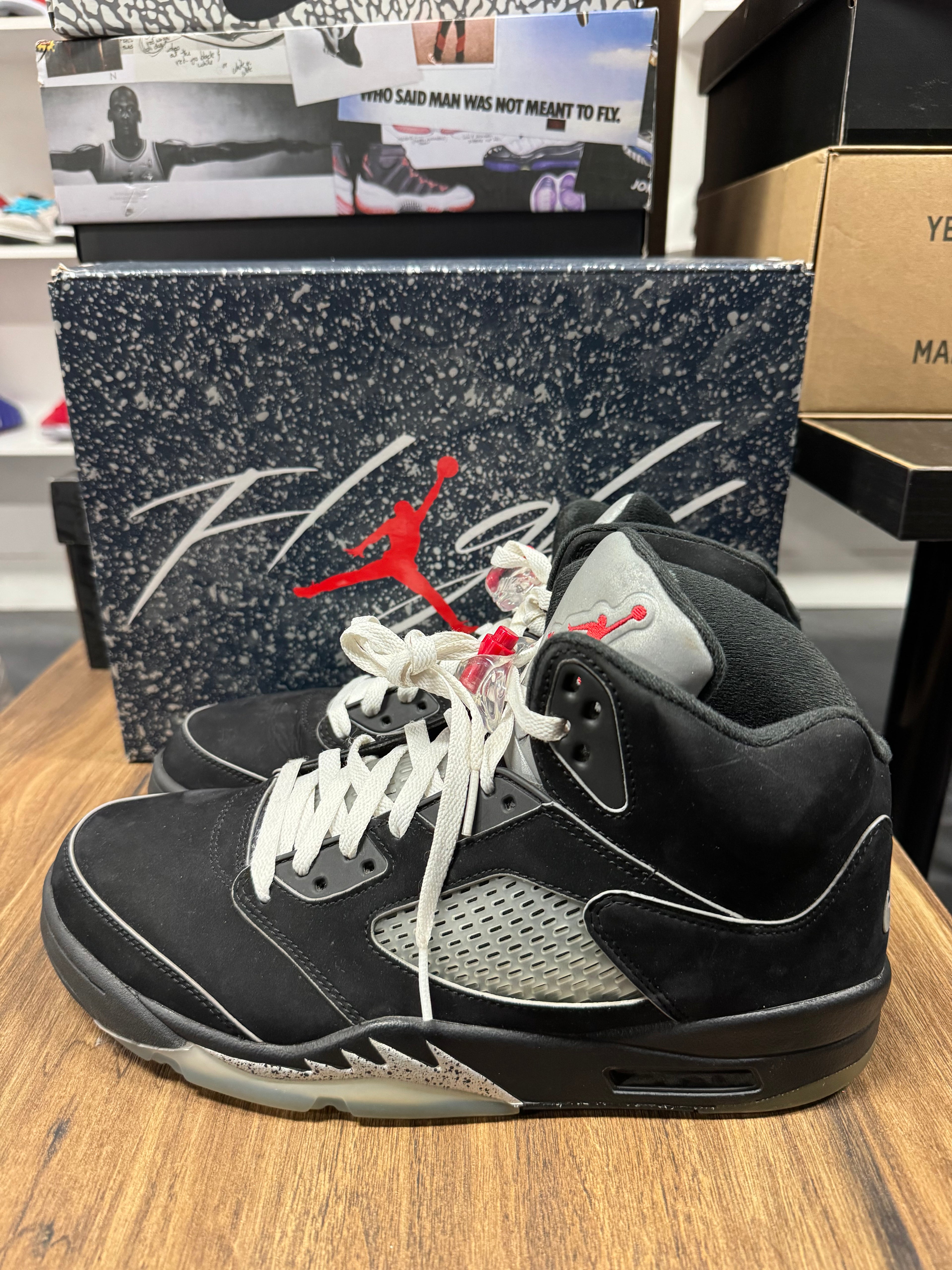 Jordan 5 Retro OG Black Metallic Reimagined (PRE-OWNED) SIZE-11.5 NO BOX