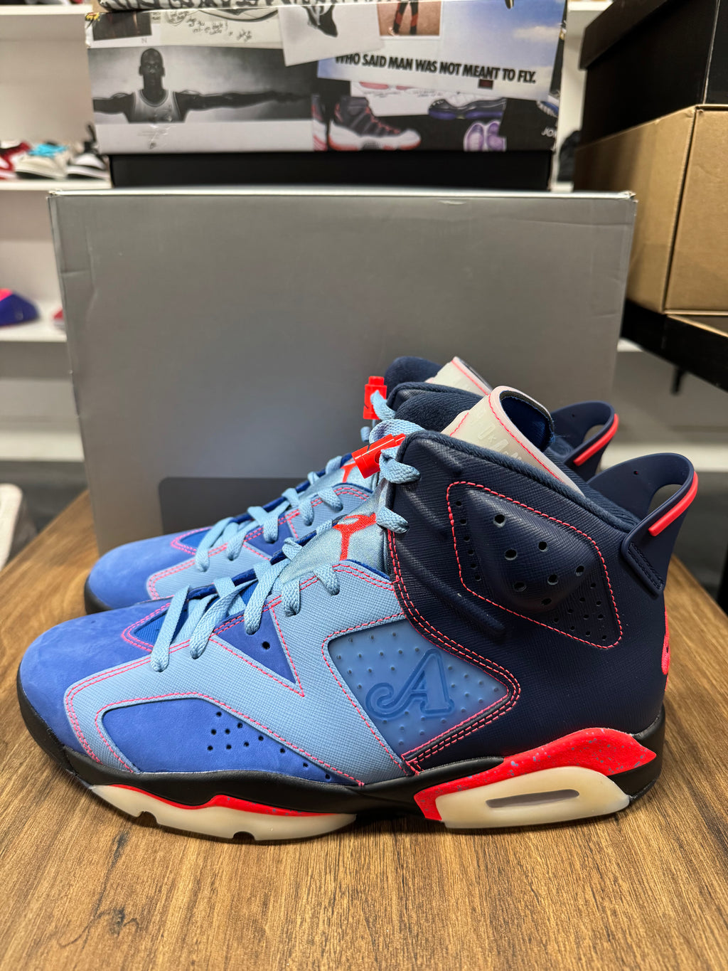 Jordan 6 Retro Awake NY Midnight Navy (PRE-OWNED) SIZE-10.5