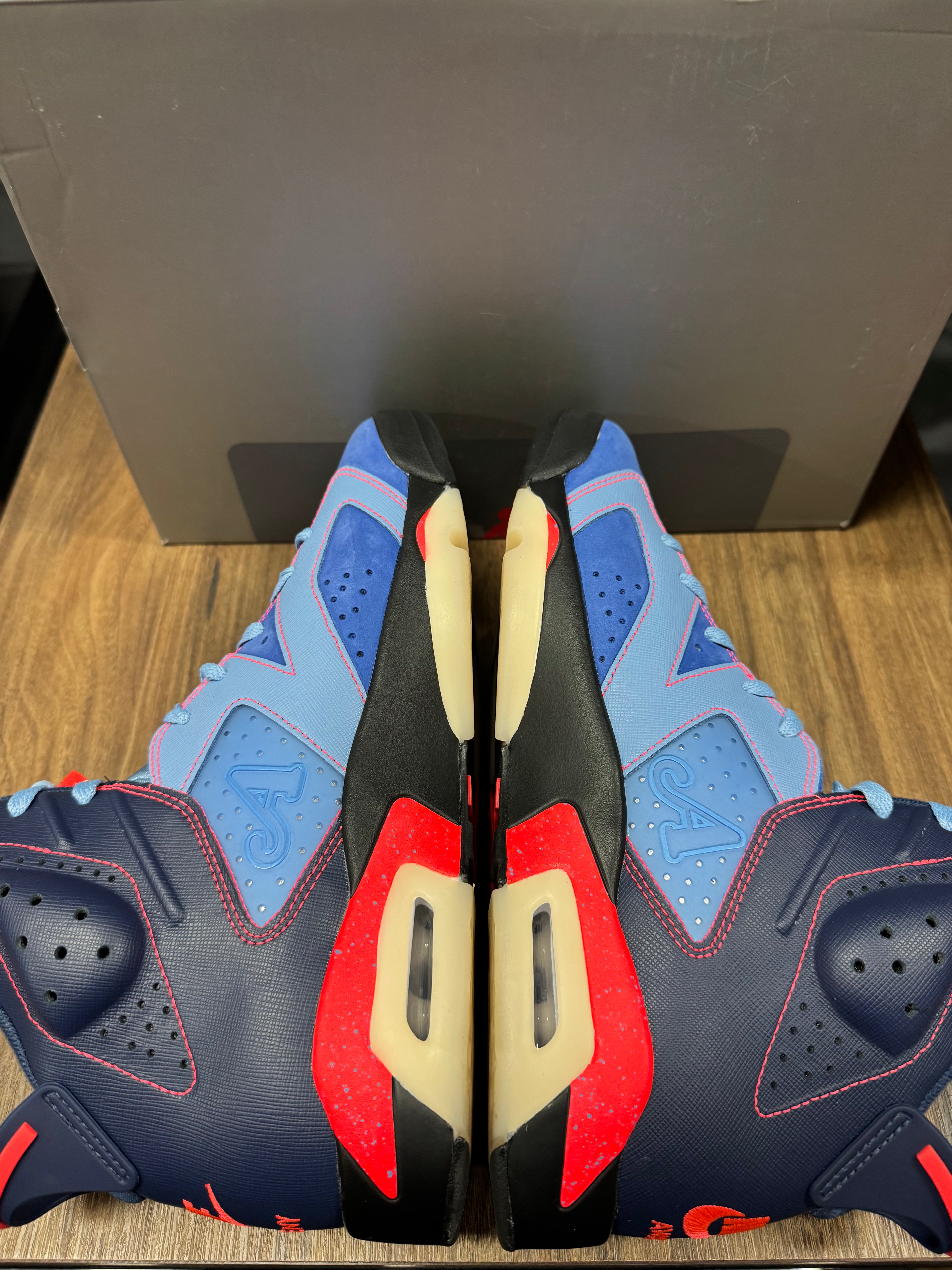 Jordan 6 Retro Awake NY Midnight Navy (PRE-OWNED) SIZE-10.5