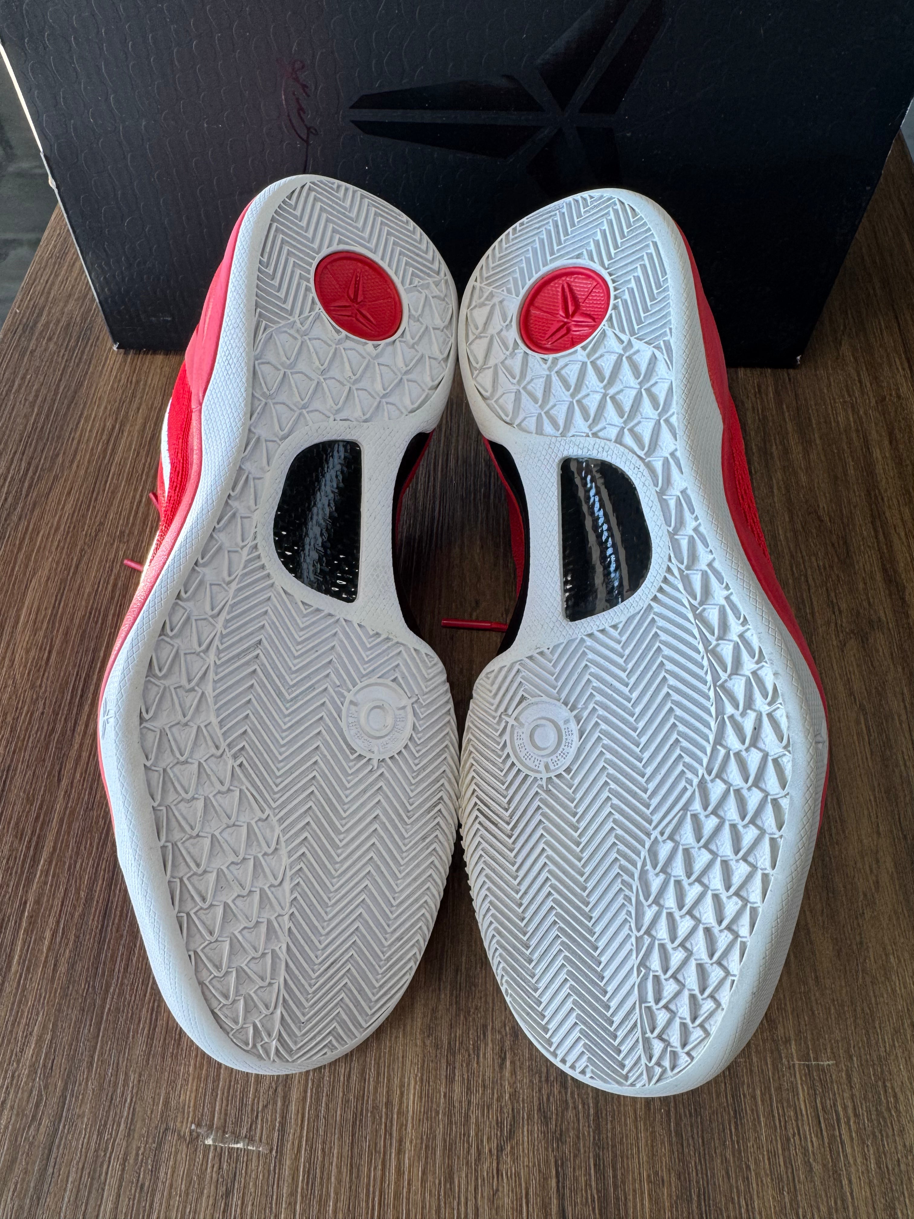 Nike Kobe 8 Protro University Red (PRE-OWNED) SIZE-9