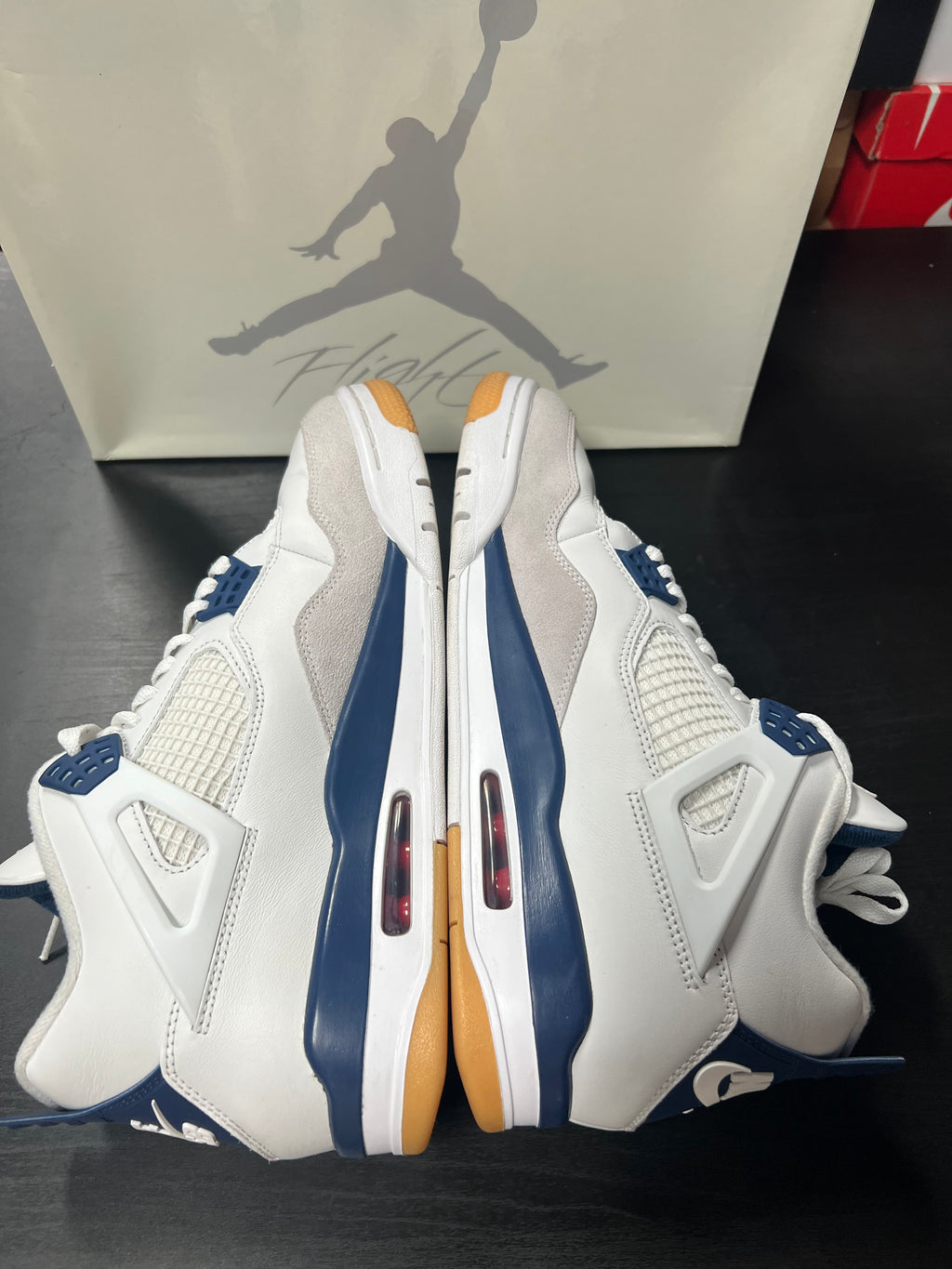 Jordan 4 Retro SB Navy (PRE-OWNED) SIZE-10.5