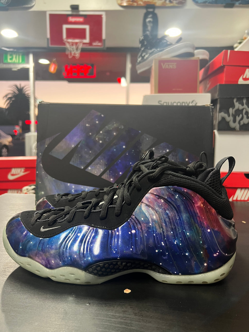 Nike Air Foamposite One Galaxy (2025) (PRE-OWNED) SIZE-11.5