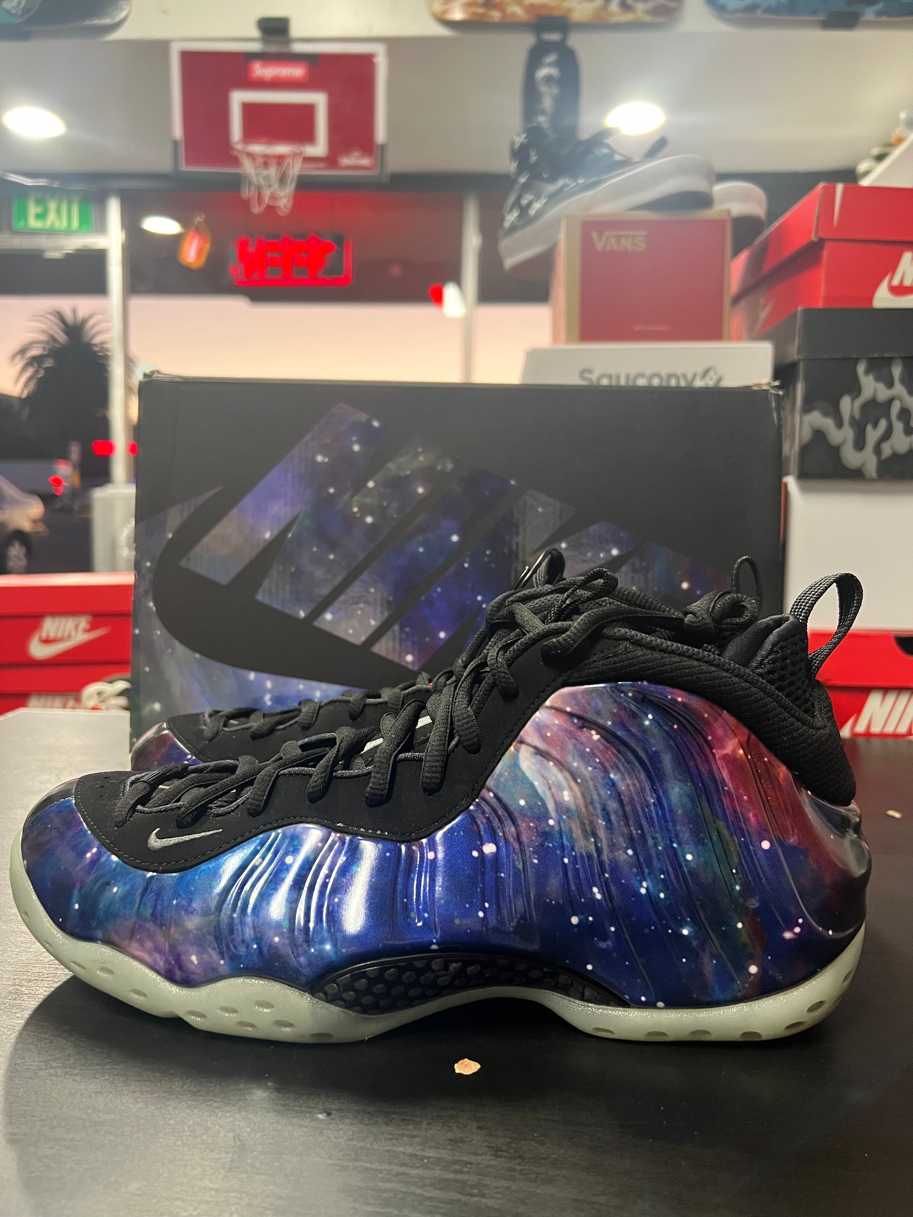 Nike Air Foamposite One Galaxy (2025) (PRE-OWNED) SIZE-11.5