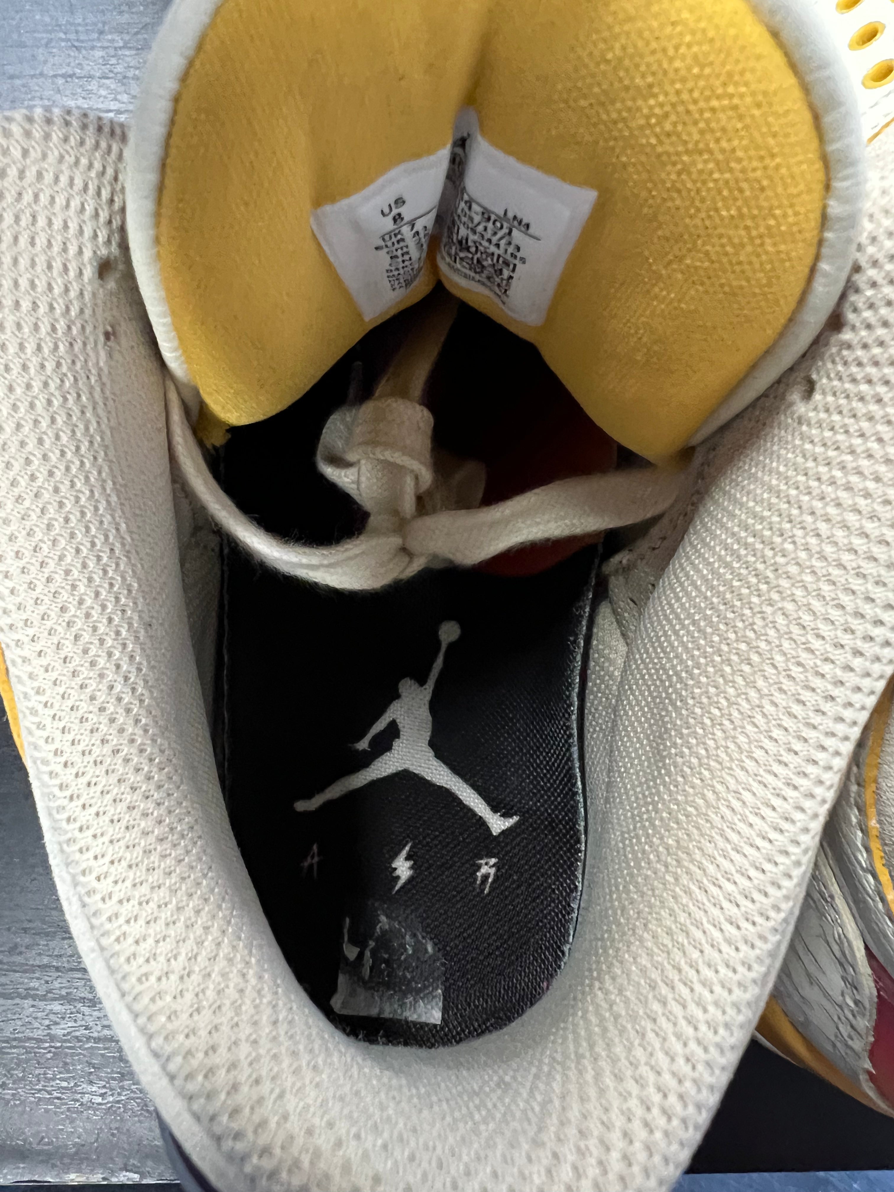 Jordan 3 Retro SP J Balvin Medellín Sunset (PRE-OWNED) SIZE-8