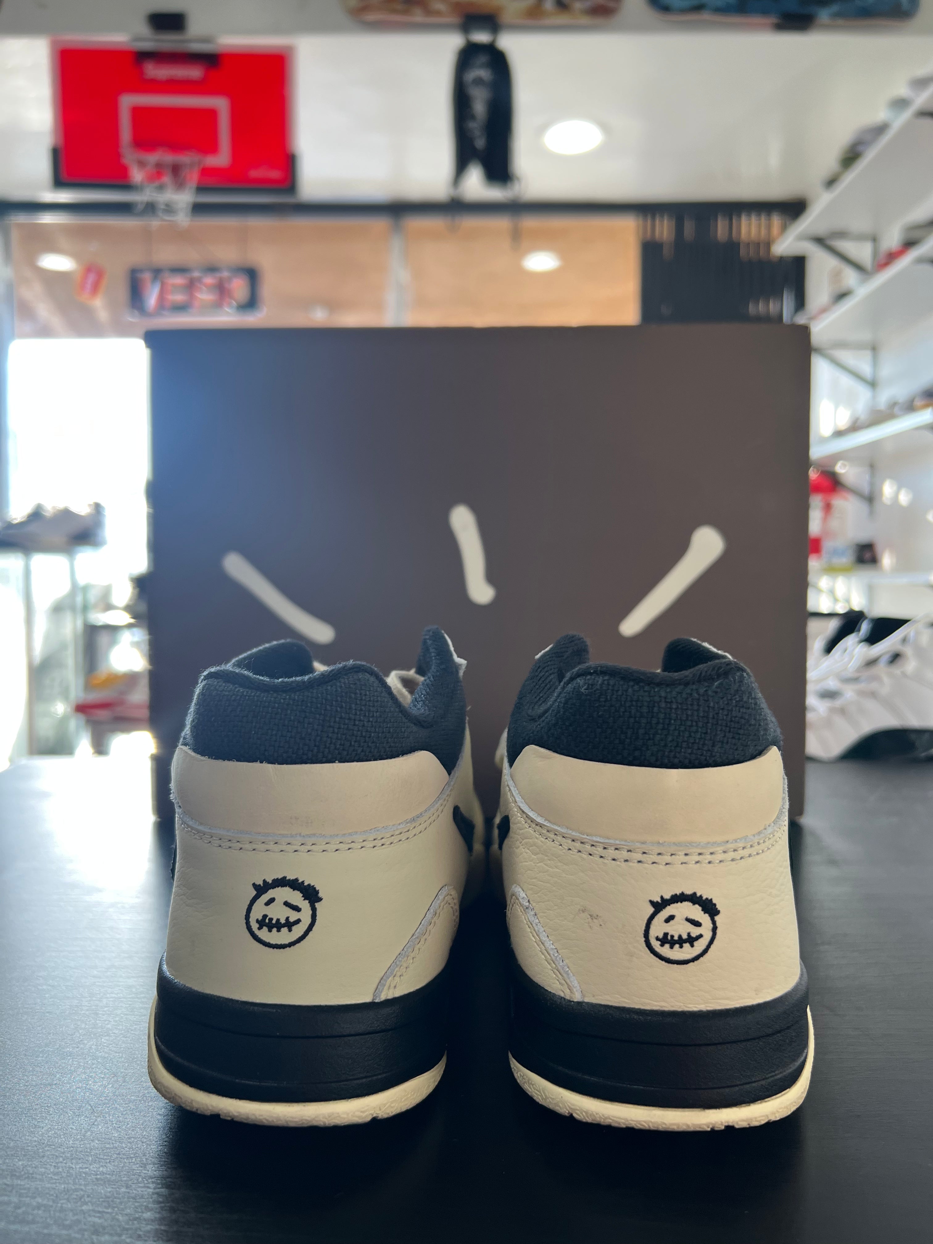Jordan Jumpman Jack TR Travis Scott Bright Cactus (PRE-OWNED) SIZE-9