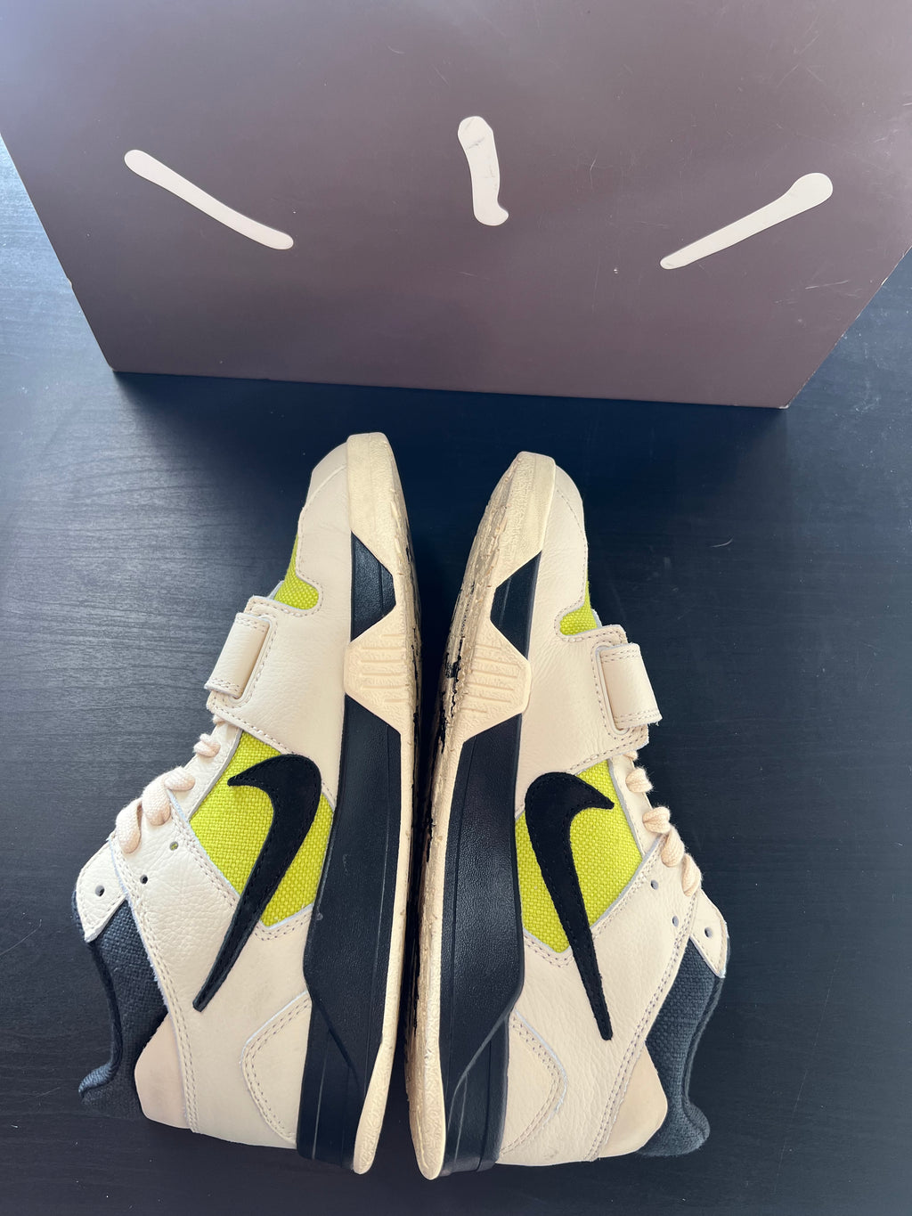 Jordan Jumpman Jack TR Travis Scott Bright Cactus (PRE-OWNED) SIZE-9