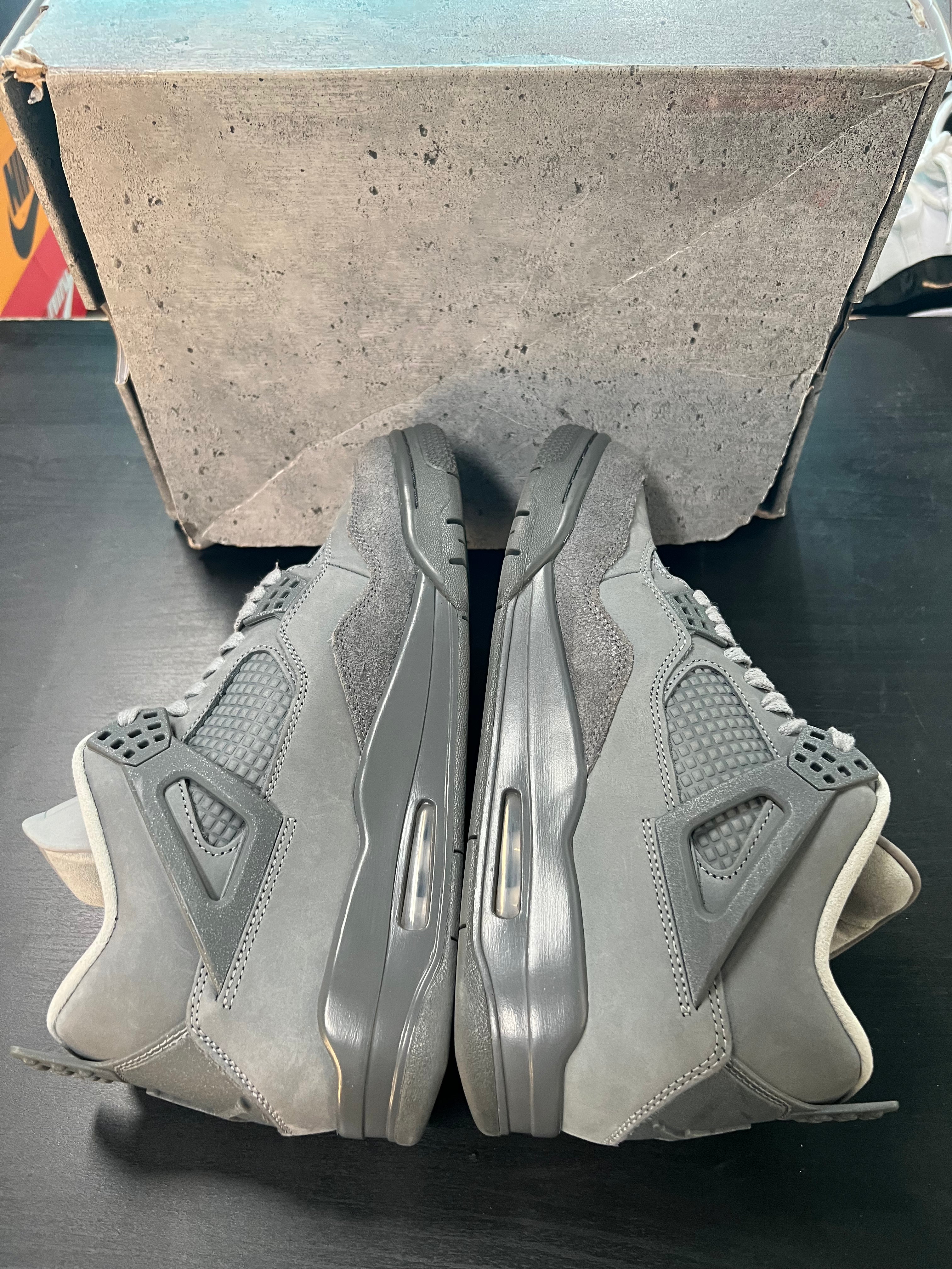 Jordan 4 Retro SE Paris Olympics Wet Cement (PRE-OWNED) (DAMAGE LID) SIZE 8.5