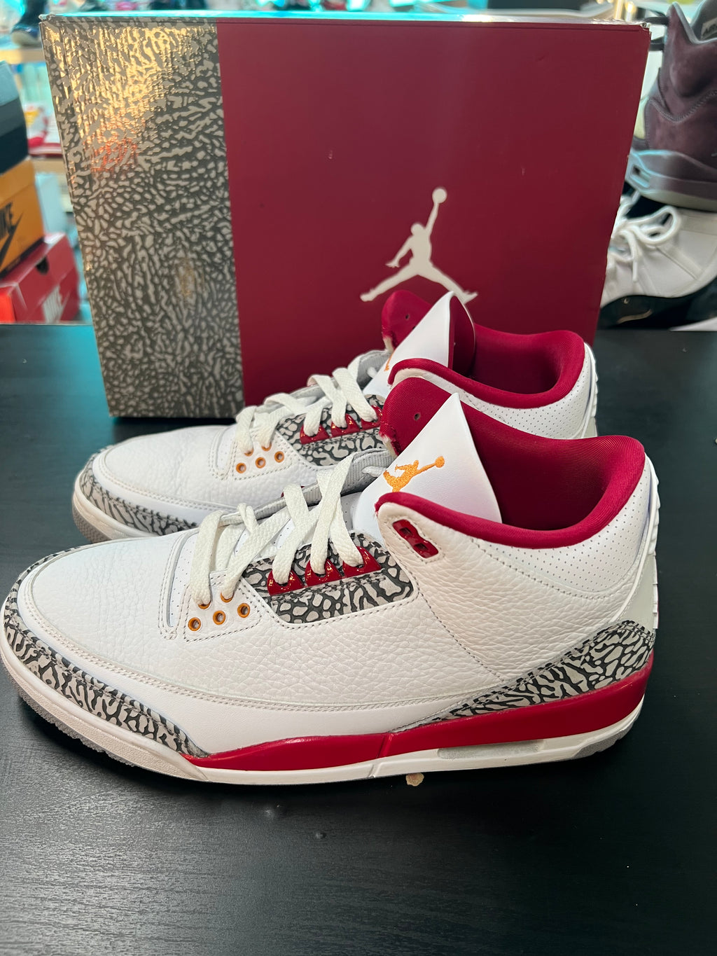 Jordan 3 Retro Cardinal Red (PRE-OWNED) SIZE-11