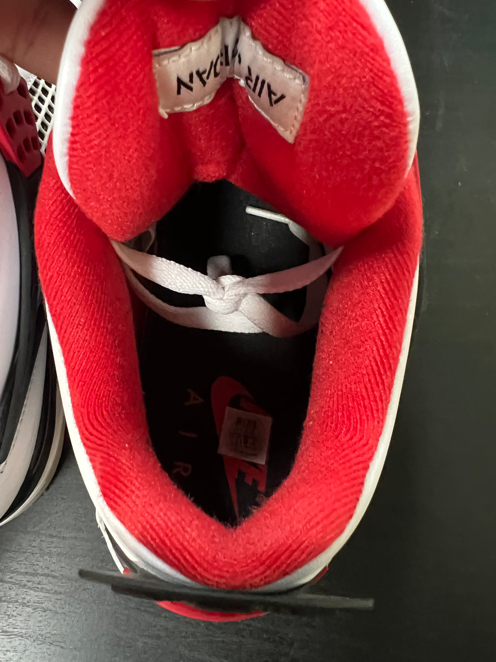 Jordan 4 Retro Fire Red (2020) Fire Red (2020) (PRE-OWNED) SIZE-10.5