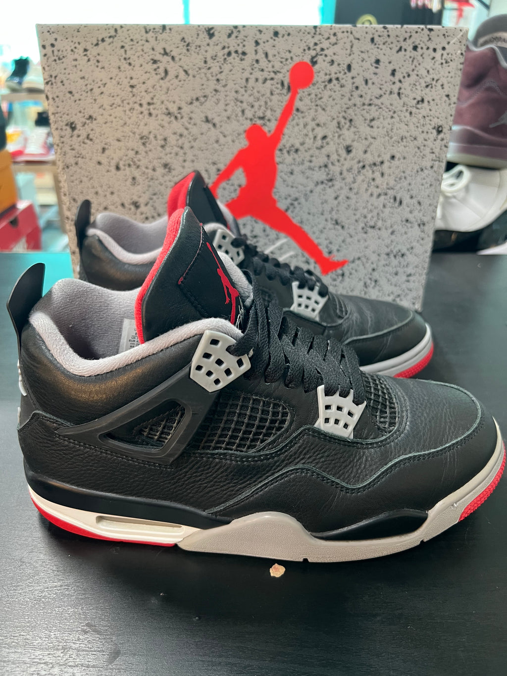 Jordan 4 Retro Bred Reimagined (PRE-OWNED) SIZE-8