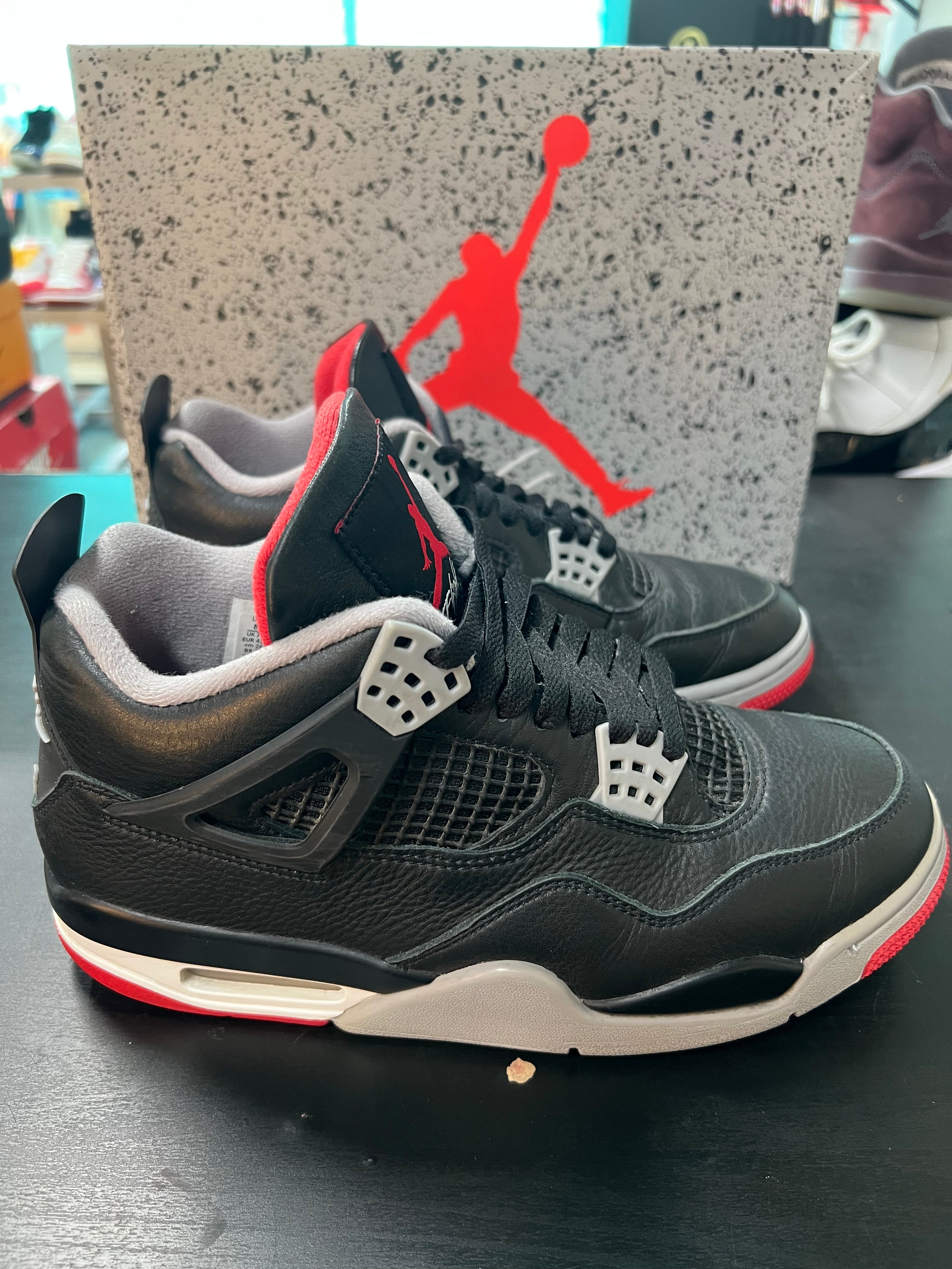 Jordan 4 Retro Bred Reimagined (PRE-OWNED) SIZE-8