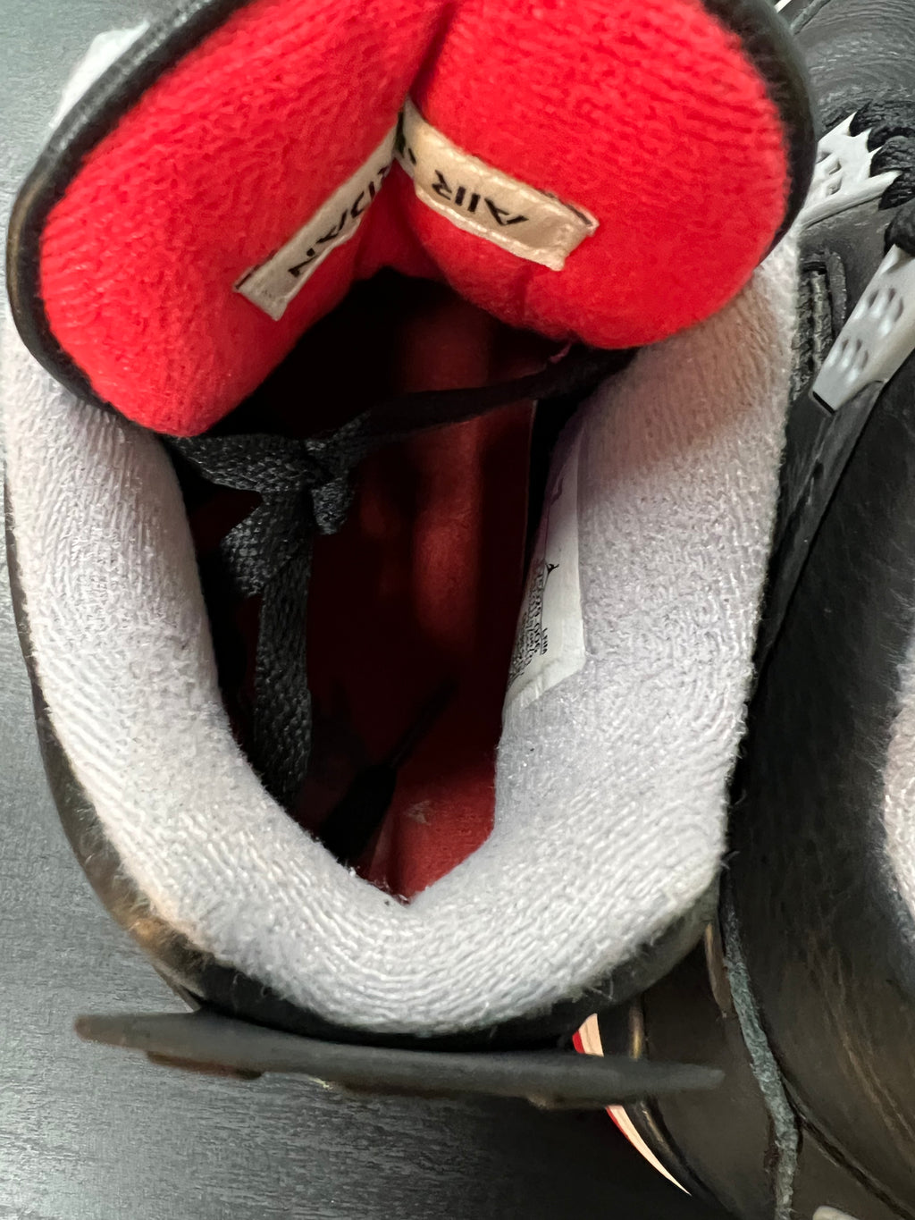 Jordan 4 Retro Bred Reimagined (PRE-OWNED) SIZE-8
