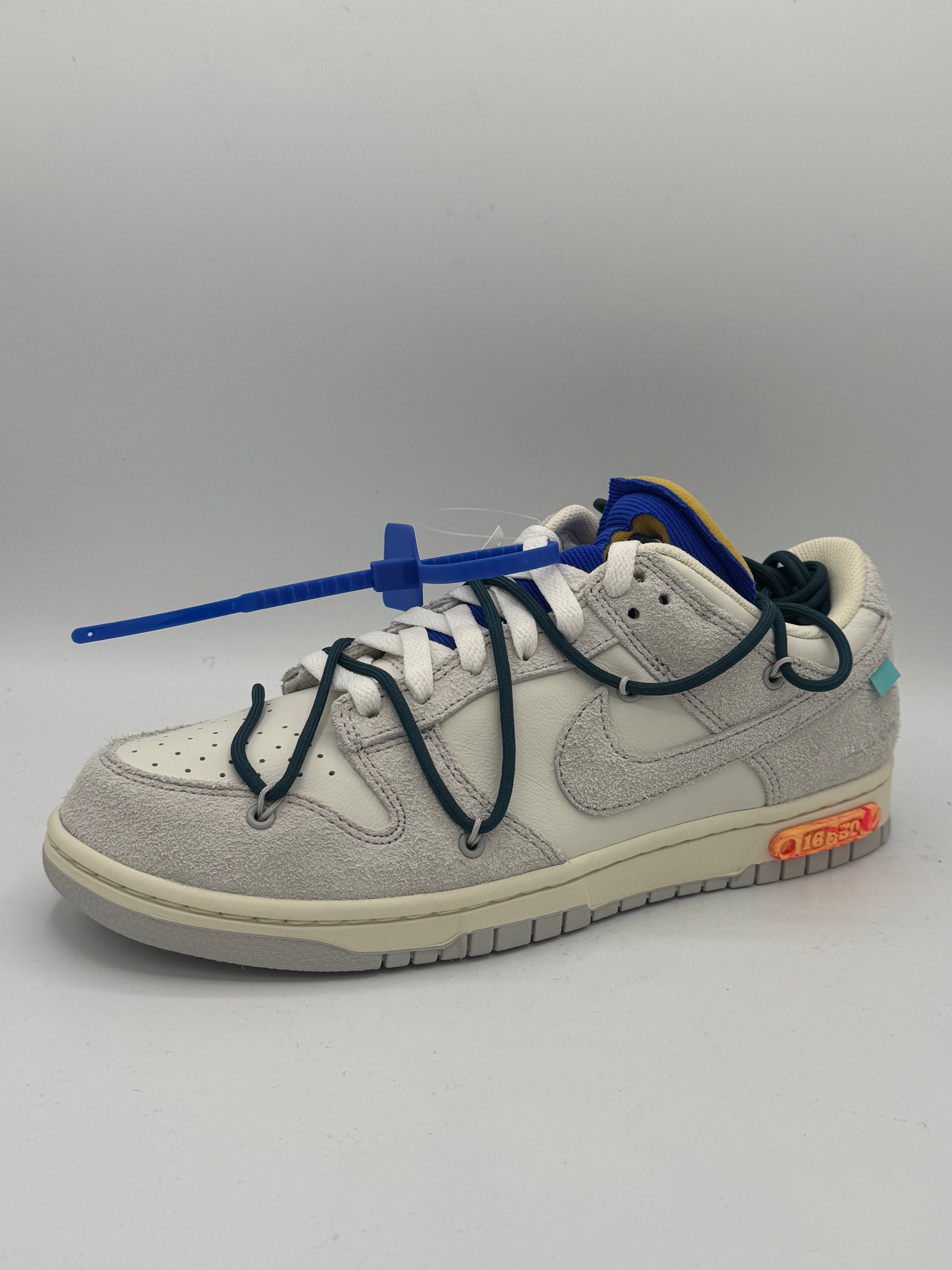 Nike Dunk Low Off-White Lot 16