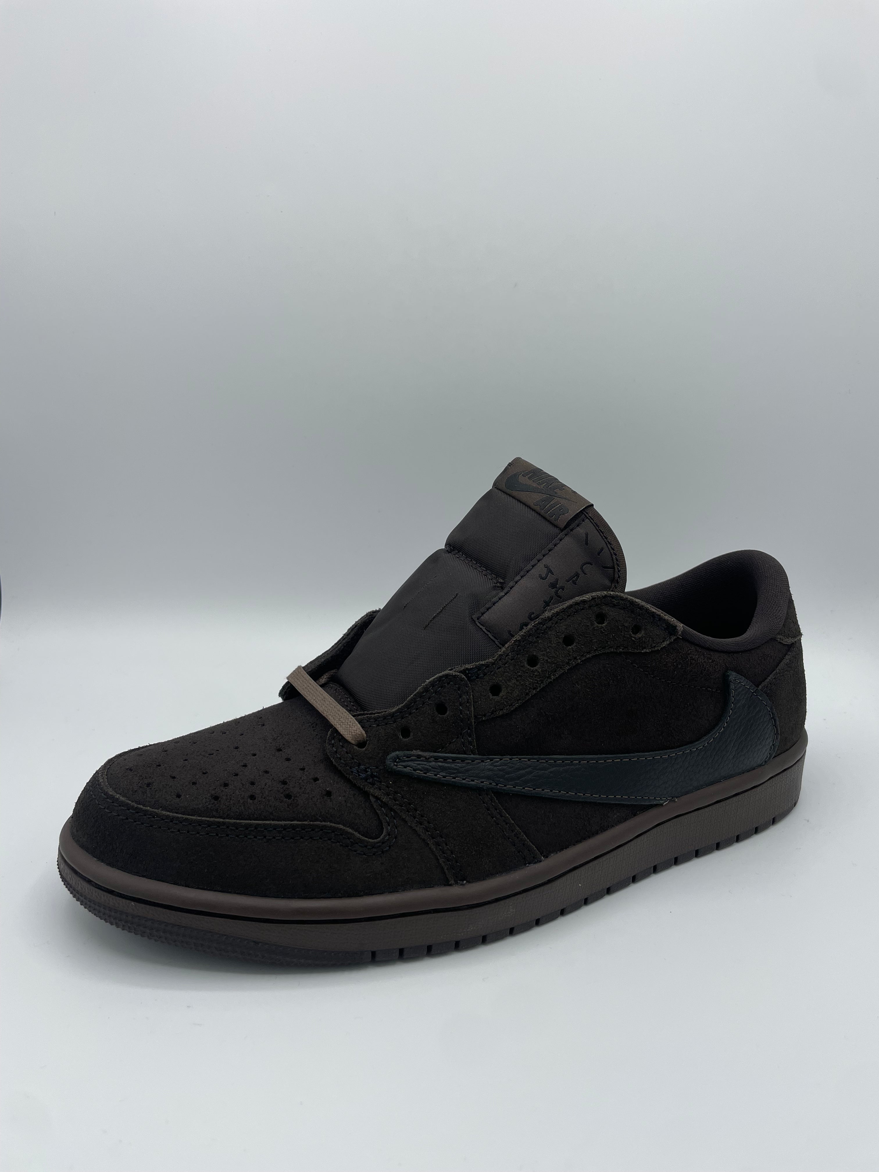 Jordan 1 Retro Low OG SP Travis Scott Velvet Brown